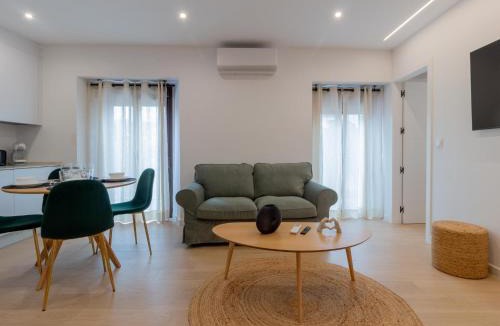 Santiago Apartment | Balcones de San Pedro