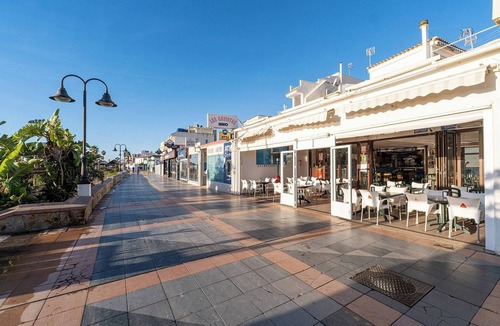Carihuela Apartment | Beachfront 2 Bed La Carihuela Private Apartment