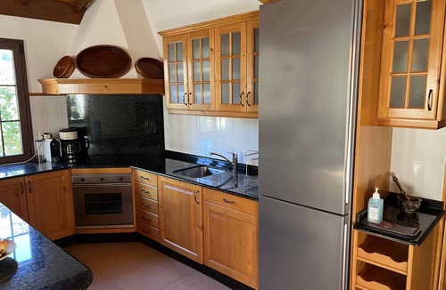 San Bartolome de Tirajana House | Beautiful and Quiet House Between Palms With Fruit Field