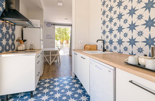 Brena y Marismas de Barbate Natural Park Apartment | Beautiful apartment with outdoor pool, located very close to beautiful nature and only 3 km from the