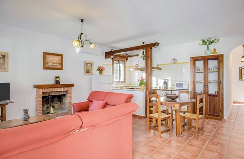 Conil de la Frontera House | Beautiful Family Villa in Villanueva with Private Pool, Garden, Terrace & Wi-Fi