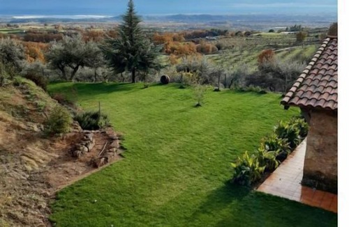 Candeleda House | Beautiful house surrounded by meadows and oaks, with private pool and excellent views of the valley