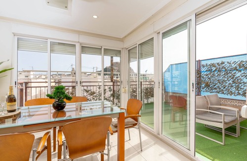 Alicante Apartment | Beautiful penthouse in the heart of Alicante