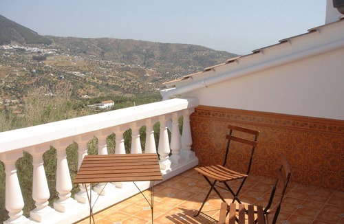 Alcaucin Villa | Beautiful spacious villa with fantastic views and private pool