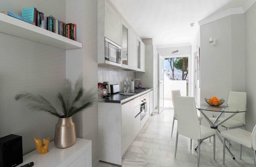 Urbanizacion Hacienda las Chapas Ski Chalet | Beautiful sunny townhouse - great resort facilities