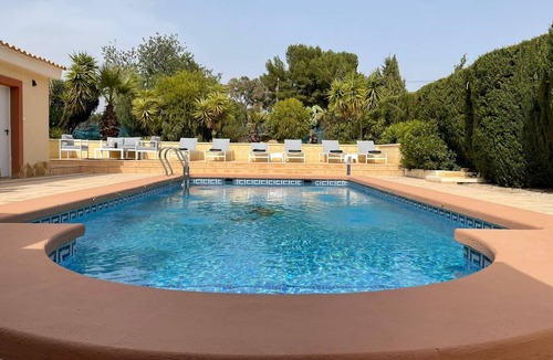 Hoya de los Patos Villa | Beautiful villa with a pool, ideal for 1 or 2 families