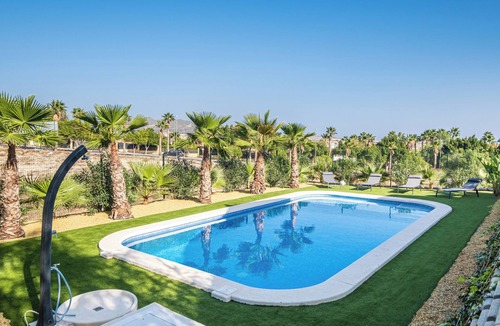 Hoya de los Patos Villa | Beautiful villa with pool, sea view, on the Golf de Bonalba, Alicante.
