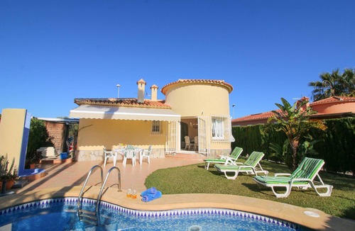 Oliva Villa | Beautiful Villa with pool in Oliva Nova Golf