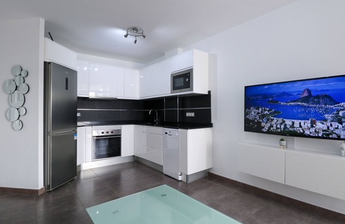 Las Palmas de Gran Canaria Apartment | Best House Beachview Haven 1-BR