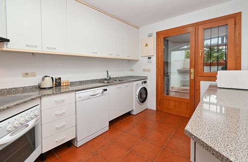 Molinell House | Bonita stay B Beach: On the sandy beach, mega views, fiber, A/C, BBQ, pool