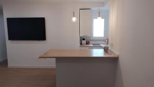Distrito Centro Apartment | Bonito, céntrico y fresco apartamento Santa Marina