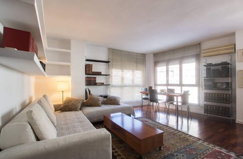 Benalua Apartment | Bright and central, 10 minutes from the beach