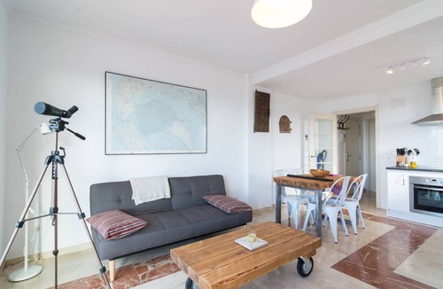 Benagalbon Apartment | bright apartment, big terrace, stunning sea and mountainviews, summerpool