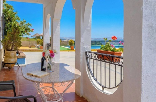 Illora Villa | Buenavista de Illora Íllora by Ruralidays