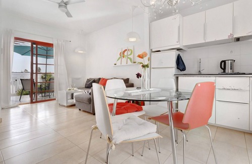 Sonnenland Apartment | Bungalow Aloe Dunas 2 with Shared Pool, Private Terrace, and Fast Wi-Fi