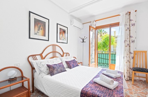 Santa Pola House | Bungalow 'Casa Valentino' with Sea View, Private Terrace and Wi-Fi