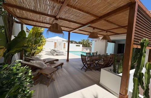Urbanitzacio la Fustera Villa | Ca La Fustera a 3 minutos a pie de la playa