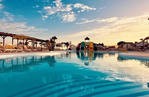Costa de Antigua Apartment | Caleta de Fuste Apartment- Sleeps4- Pool- Garden