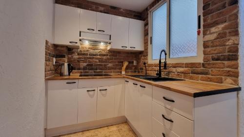 Pla del Bon Repos Apartment | Calle Ingeniero Canales N 14, 2 Izq 03013