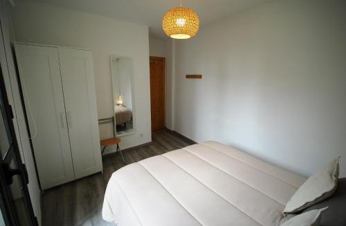 San Basilio Apartment | Calle San Basilio - Patios. Aparcamiento gratis