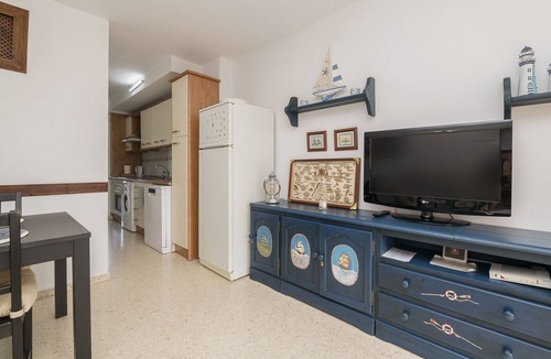 Cabrita House | CAMAROTE DE ALGETARES - Apartment with shared pool and free WiFi.