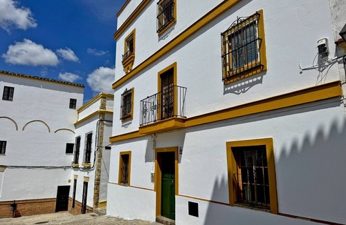 Jerez de la Frontera Old Town Ski Chalet | Casa Alba de Abades - Ole Solutions