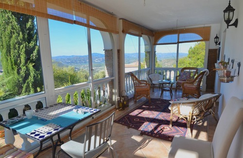 Los Cortijillos Villa | Casa Alegria, villa with mountain views, quiet location in Alcaucin
