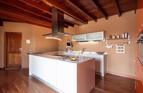 Triquivijate Villa | Casa Altanntes: Heated Pool, 4000m&sup2; garden - HomeForGuest