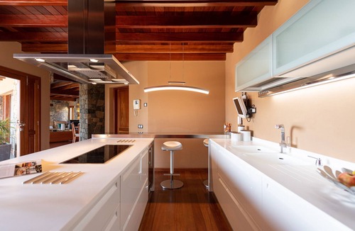 Triquivijate Villa | Casa Altanntes: Heated Pool, 4000m&sup2; garden - HomeForGuest