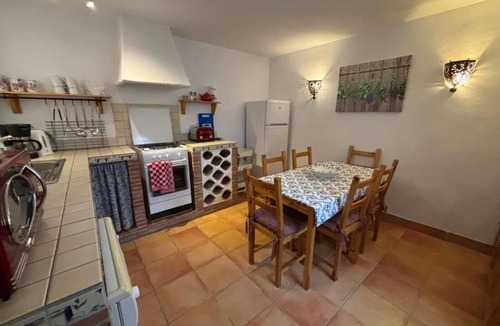 Tozar House | Casa Antoni is a cozy 4 person house in Mures, Spain, with a charming, tradition