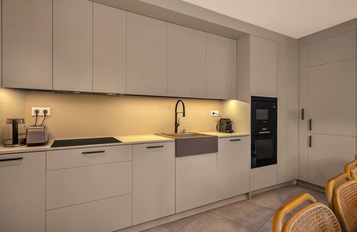 Marbella City Centre Ski Chalet | Casa Azalia