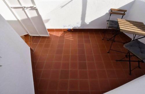 Cuevas del Becerro House | Casa Blanca