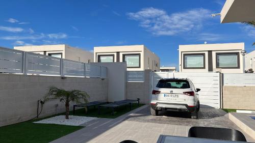 Puerto Marino Villa | Casa Bos Dolphin Pool Jacuzzi 6p