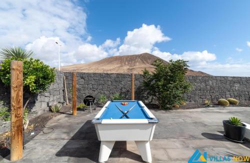 Playa Blanca Villa | Casa Braeside - LH204 By Villas Now Ltd