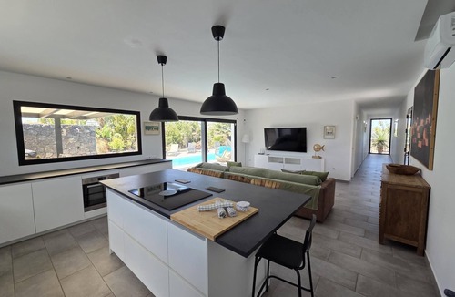 Lajares Villa | Casa Carica with heated pool in Lajares