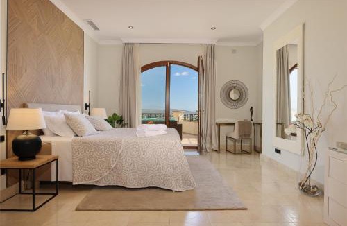 San Roque Villa | Casa Ceylan Luxury 8 Bed Villa with Sea, Golf & Mountain Views