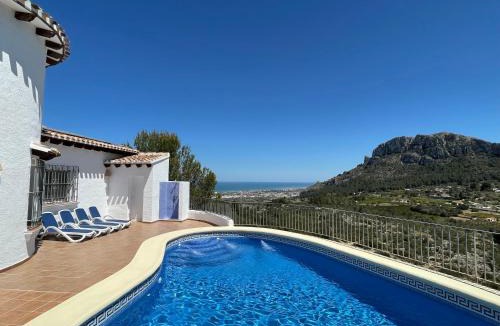 Monte Pego House | Casa Dalí Spacious Hilltop Villa with Sea Views near Dénia medium term stay