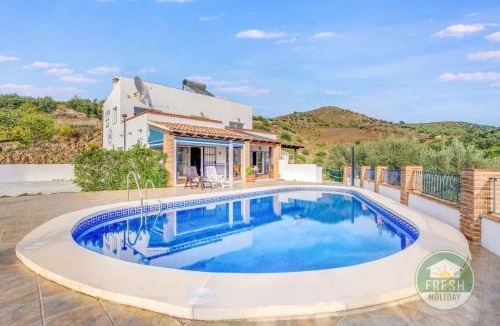 Arenas Villa | Casa de la Luz | Private 4BR Villa & Pool Escape