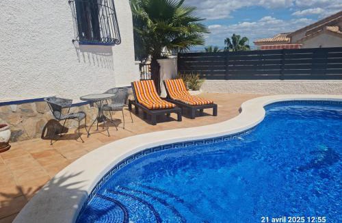 Quesada Villa | casa des loups