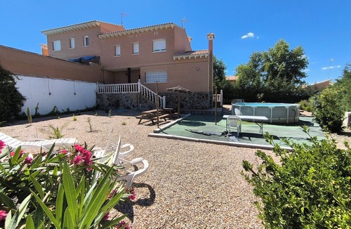 Sesena Ski Chalet | Casa Faisanes. TuCasaTemporal