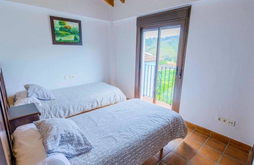 Juzcar Villa | Casa Genal Júzcar by Ruralidays