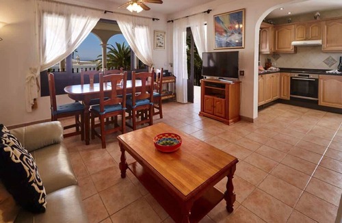 Playa Blanca Villa | Casa Hawkeshead - Family Retreat by Villas Now