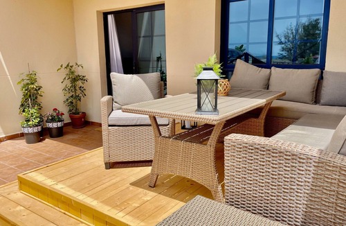 Pajara House | Casa La Ola - Idylle am Meer, La Lajita by Interhome