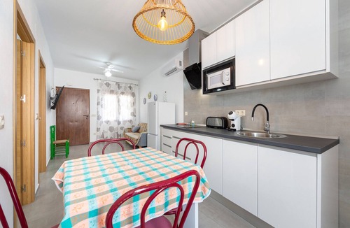 Fernan Perez Apartment | Casa Laura: rural home with mountain views, Wi-Fi, and air conditioning