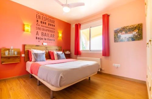 La Vall de Laguar Bed & Breakfast | Casa Lennisa