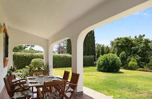 San Ambrosio House | Casa Los Alamos with Pool, Renovated Kitchen, Wi-Fi, and Terrace