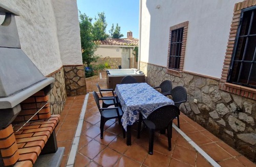 Cozvijar House | Casa los caminos de GRANADA