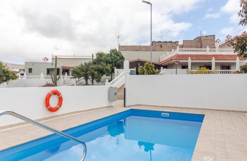 Moya House | Casa Marjoes - 2 Villas - BBQ - Communal Pool