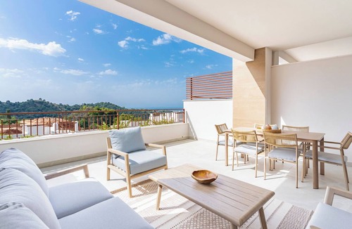 Istan House | Casa Masari - 3BR Townhouse in the mountains with sea views