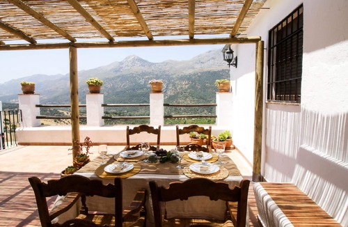 Jimera de Libar Cottage | CASA-MOLINO: Emerald pool. Ideal for families. Beautiful terrace. Views.